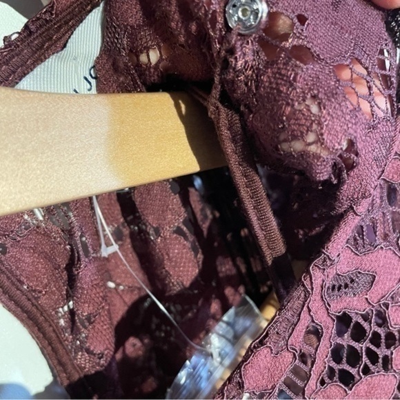Allison Joy Lace Top Wine Burgundy AVIVA  Long Sleeve Sienna s shirt blouse NWOT - Picture 12 of 14